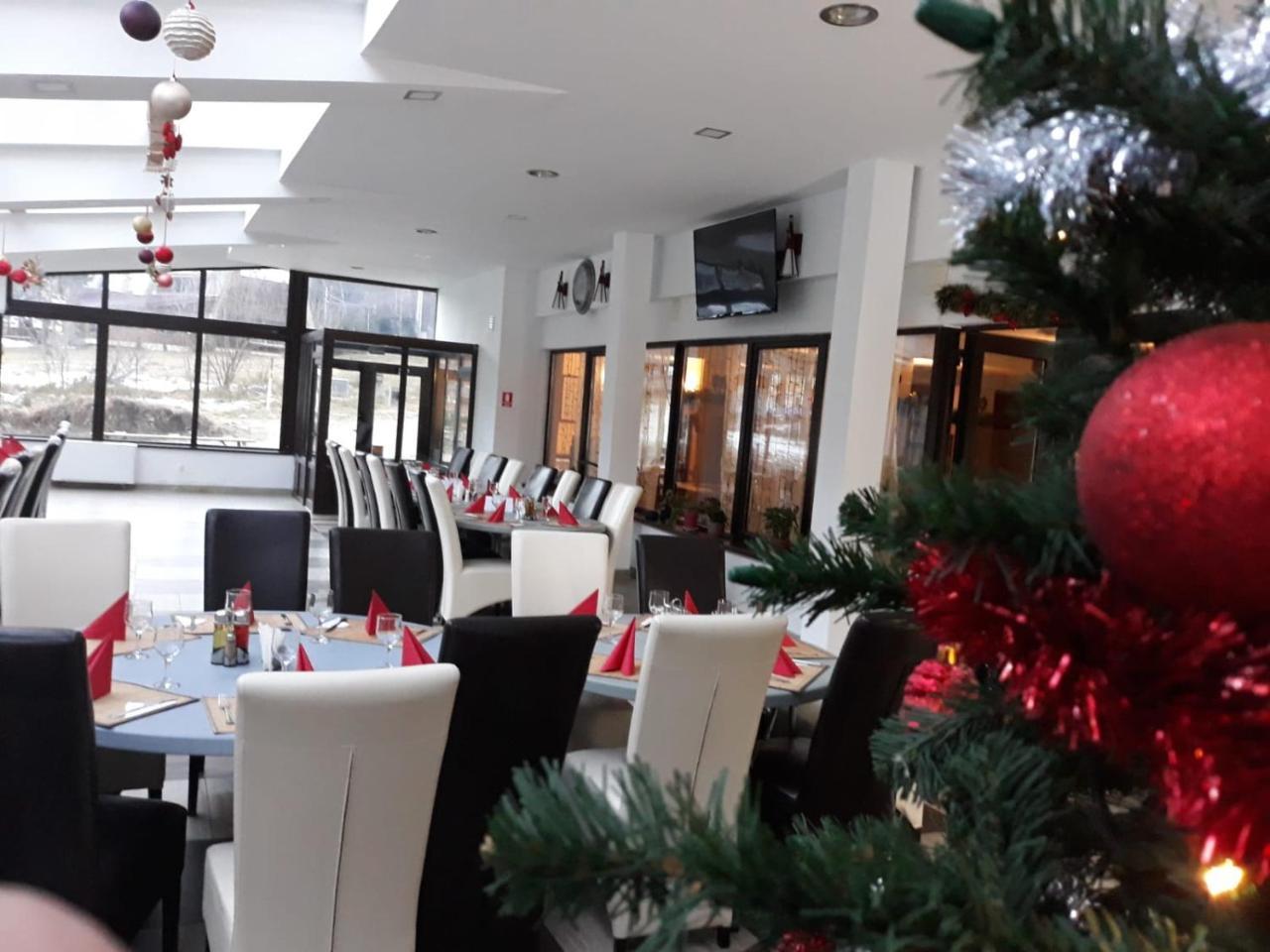 Hotel Zada Predeál Kültér fotó