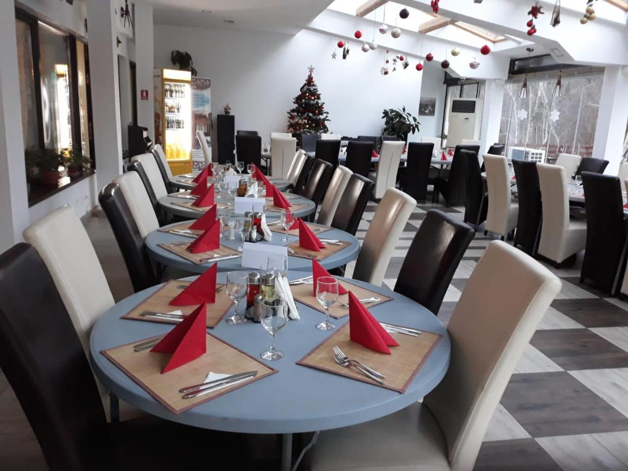 Hotel Zada Predeál Kültér fotó